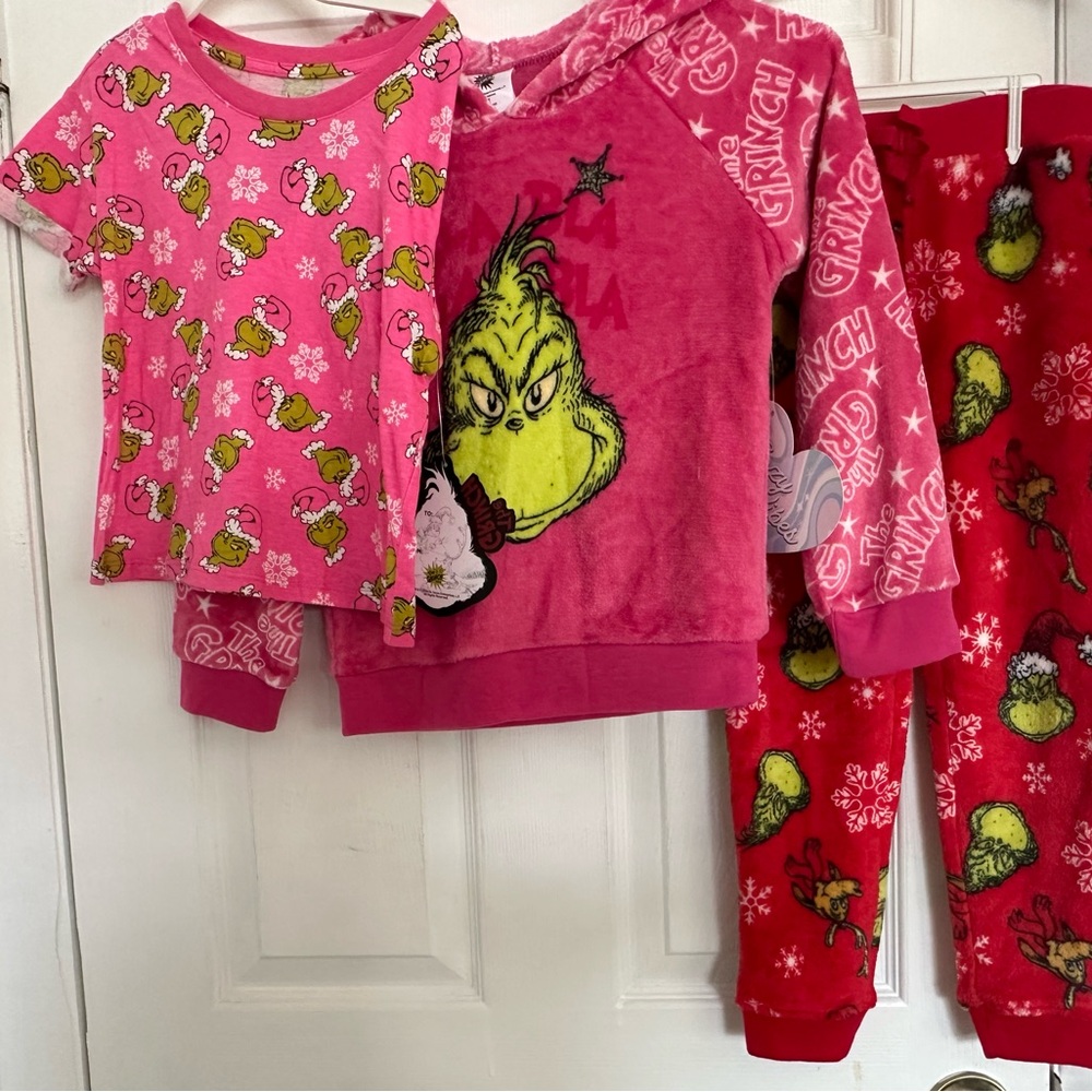 🆕The Grinch Christmas Bundle